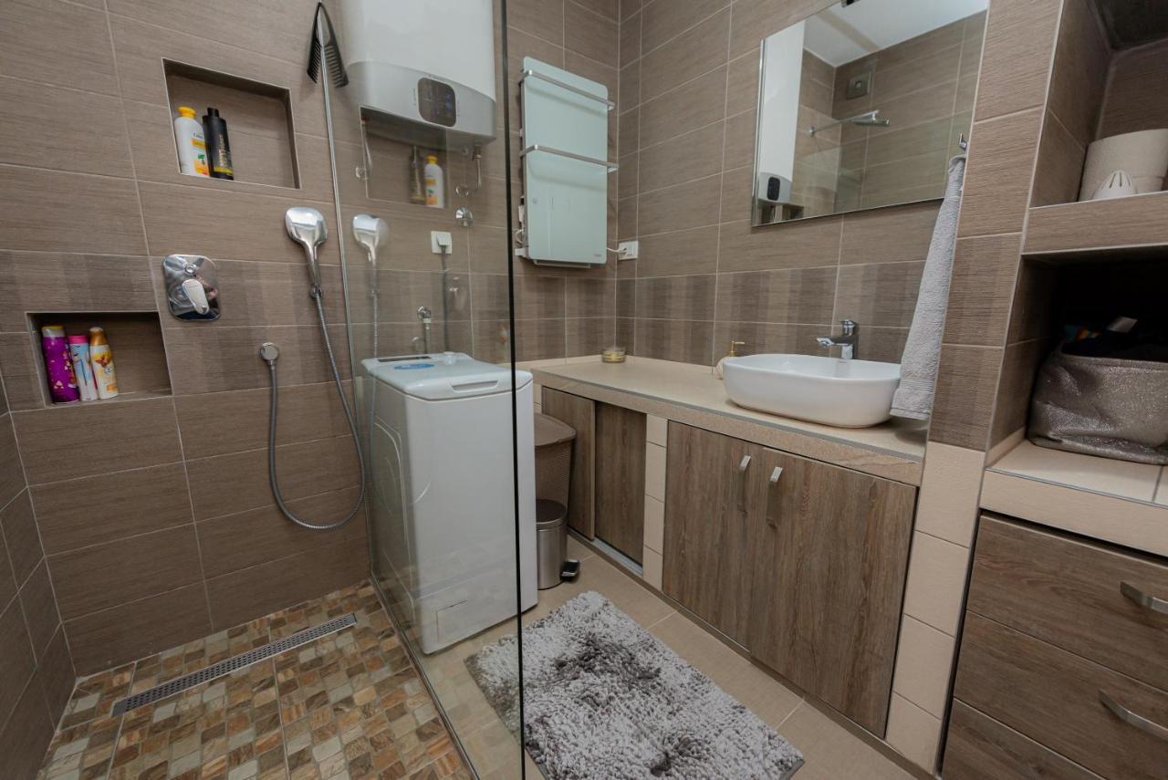 Sea Front 171 Apartment โกตอร์ ภายนอก รูปภาพ
